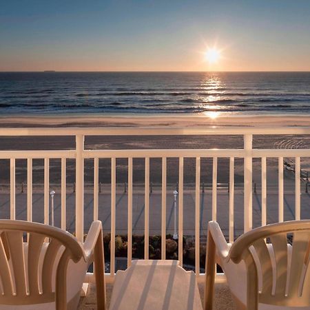 Courtyard Virginia Beach Oceanfront / North 37Th Street Bagian luar foto