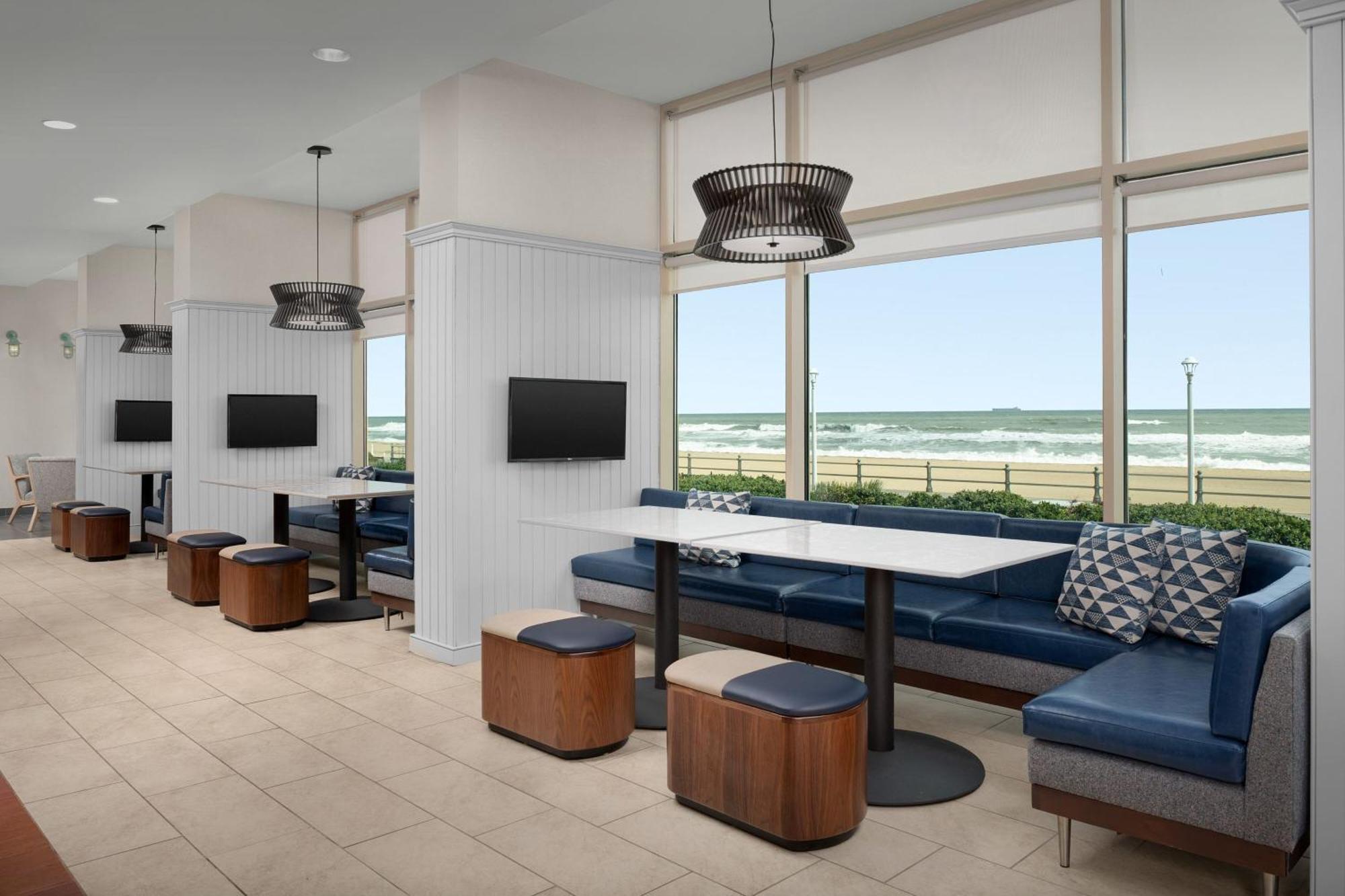 Courtyard Virginia Beach Oceanfront / North 37Th Street Bagian luar foto
